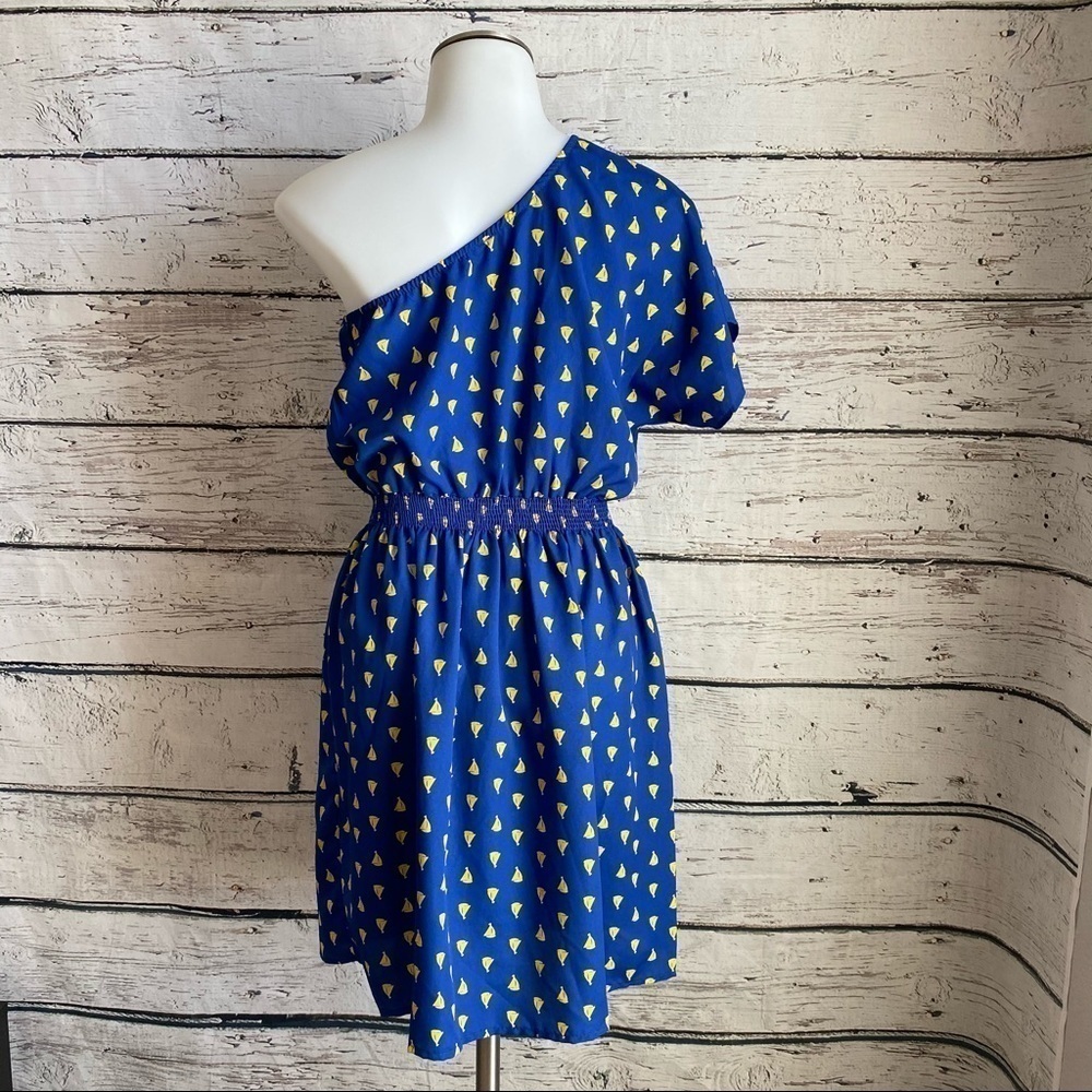 Blue off shoulder dress with yellow boats - Picture 2 of 4
